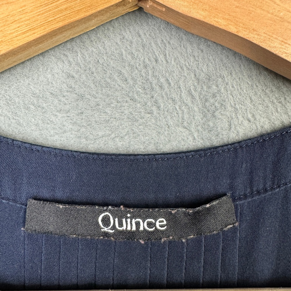 Quince Washable Stretch Silk Notch Collar Blouse Navy Blue Size M Long Sleeve - Picture 3 of 6